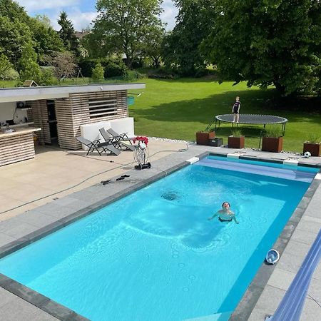 Appartement 5 Personnes Avec Acces Piscine Et Jacuzzi Villers-la-Ville Εξωτερικό φωτογραφία