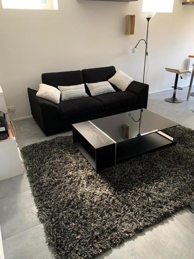 Appartement 5 Personnes Avec Acces Piscine Et Jacuzzi Villers-la-Ville Εξωτερικό φωτογραφία