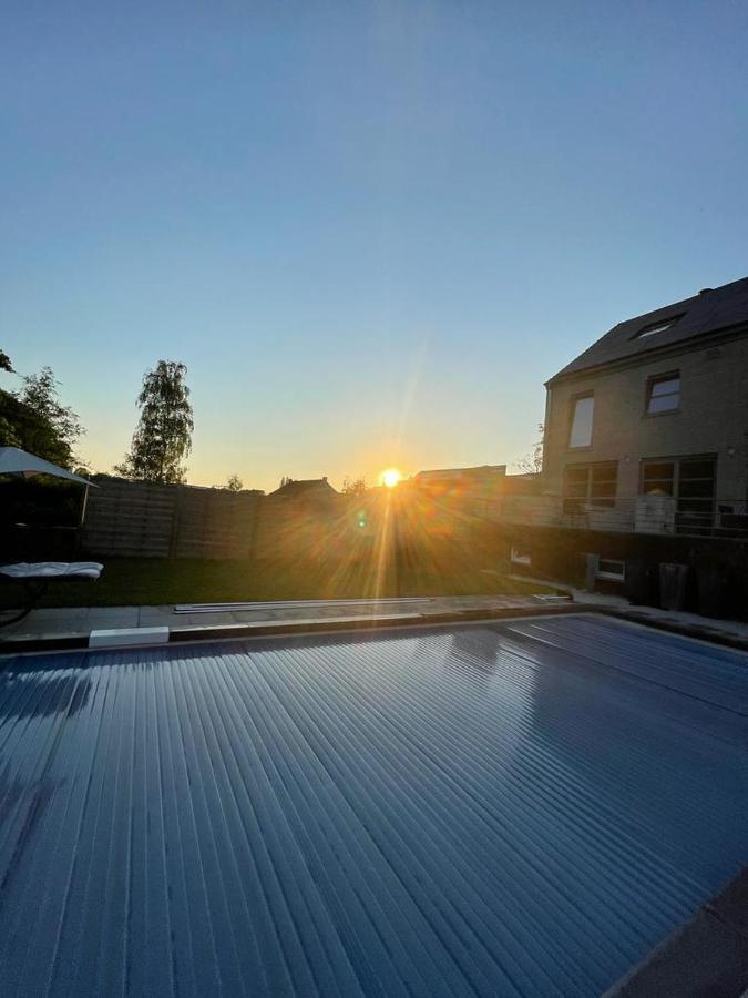 Appartement 5 Personnes Avec Acces Piscine Et Jacuzzi Villers-la-Ville Εξωτερικό φωτογραφία