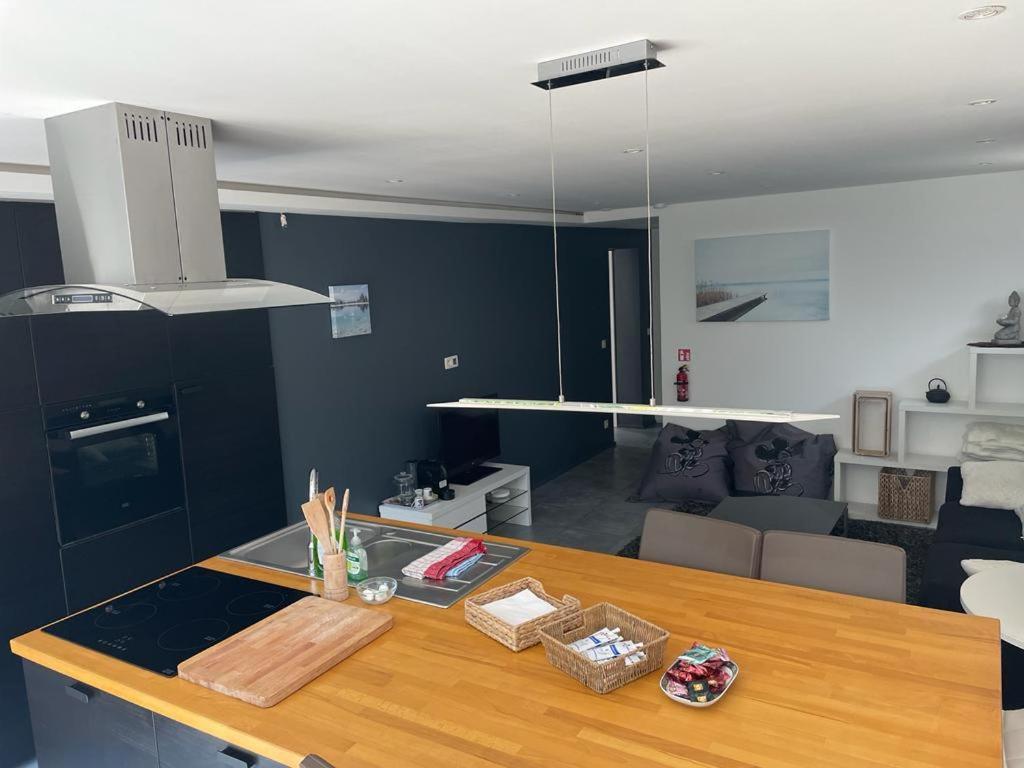Appartement 5 Personnes Avec Acces Piscine Et Jacuzzi Villers-la-Ville Εξωτερικό φωτογραφία