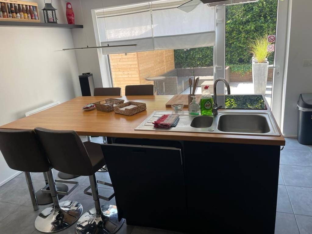 Appartement 5 Personnes Avec Acces Piscine Et Jacuzzi Villers-la-Ville Εξωτερικό φωτογραφία